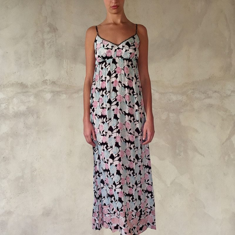 Long Sundress Georgette Viscose Kiku Print Black Embroidered | Fabiana Boente Promo Long Sundress Georgette Viscose Kiku Print Black Embroidered | Fabiana Boente Promo