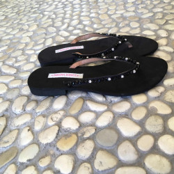 Flip Flop Sandal Black Fabric Embroidery Crystals Beads | Fabiana Boente
