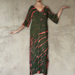 Tie Dye Batik Long Kaftan | Hand Embroidered | Fabiana Boente